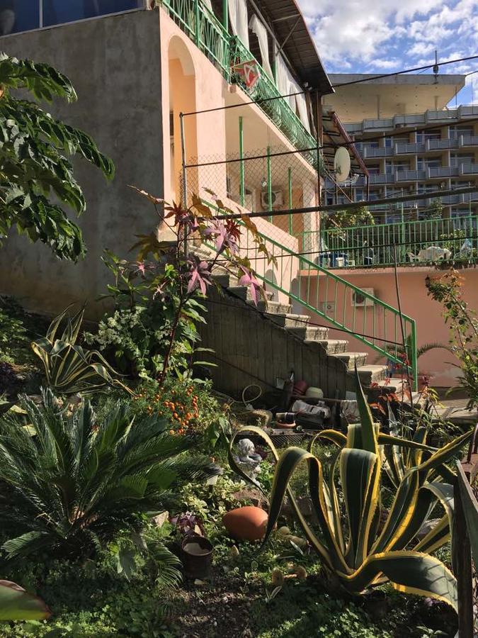 Sunset Guest House Gagra Exterior photo